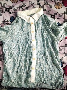 Floral Print Top with Classic Collar
