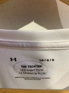 Underarmour white T-Shirt