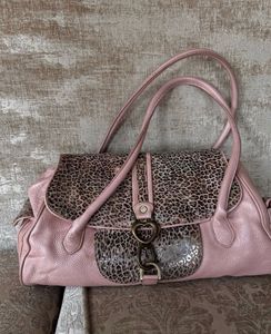 Chic Pink Leopard Print Handbag