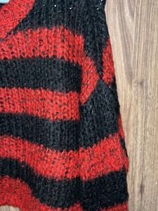 ZARA Original Red &amp; Black Cropped Sweater