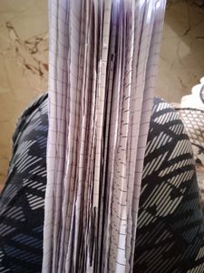 Lined A4 400-500 paper bunch