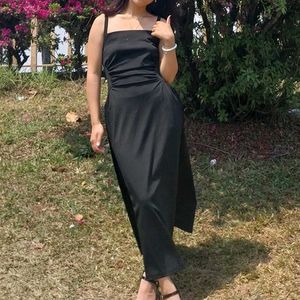 Chic Dark Gray Square Neck Dress