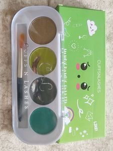Cuff'n'Lashes Eyeshadow Palette