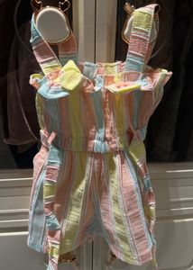 Ruffle jumpsuit with Bow