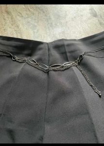 Chic Black Wide-Leg Pants with Chain Detail