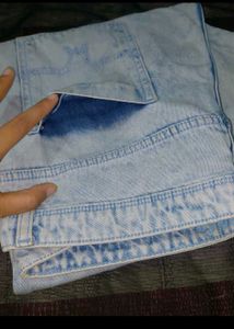 XL light wash denim
