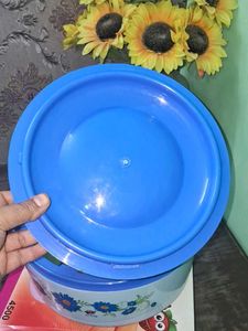 Hello Croma Insulated Hot Pot New