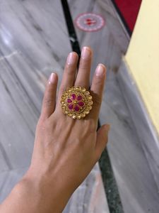 Pink gold ring