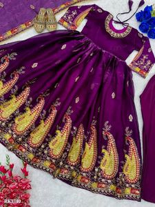 Wedding Or Party Wear Gown. Fix Rate Only🙏