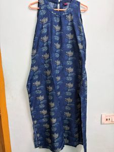 Stylish Blue Lotus Print Kurta Set