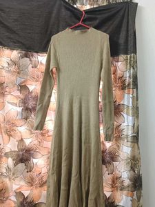 Elegant Ribbed Knit Midi Dress