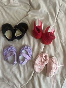 set of shoes for baby girls
