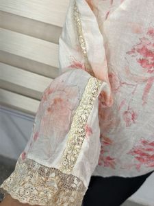 Beautiful Floral Print Kurta