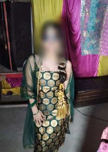 Elegant Green Kurta Set with Gold Motifs
