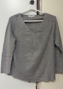 Ribbed V-Neck Long Sleeve Top