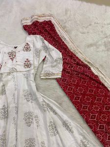 Off-White Anarkali Kurti &amp; Bandhani Dupatta Set