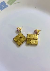 Chic Pink Crystal Dangle Earrings