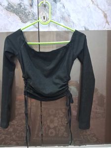 Chic Black Ruched Long Sleeve Top