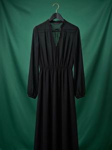 Chic Black Long Sleeve Midi Dress