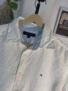 Tommy Hilfiger White Button-Up Shirt