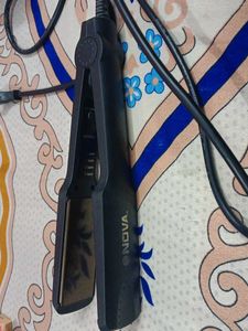 NOVA Hair Straightener