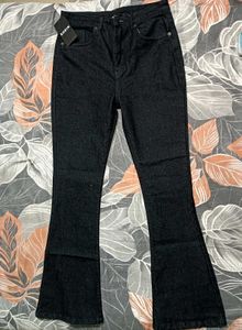 SHEIN NEW WITH TAG JEANS 🖤