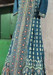 Aurelia Embroidered Kurti