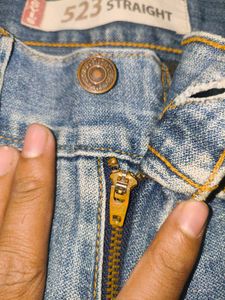 Levi's 523 'Straight Fit' Jeans (Light Wash)