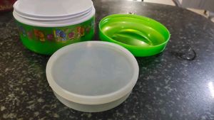 green food container