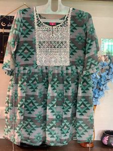 Embellished Geometric Print Kurta