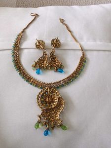 Exquisite Ethnic Kundan Jewellery Set