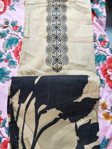 Elegant Beige Kurta Set with Black Leaf Print(unst