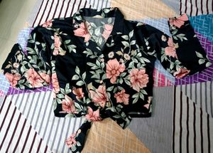 Black Floral Tie-Front shirt