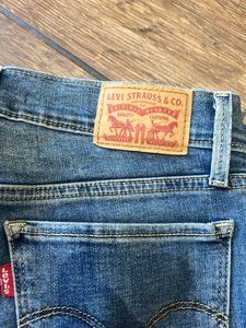 Levis Super Skinny Jeans 👖 Size 27