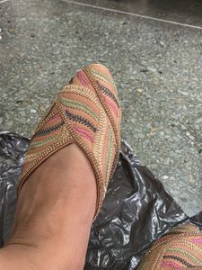Embroidered Jutti Flats