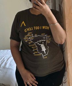 "Be A Traveller" Graphic T-Shirt