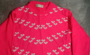 Retro Pink Heart Pattern Sweater