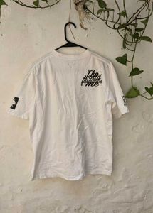 Uniqlo yk2 vintage tshirt 👕