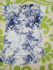 Blue Floral Print T-Shirt top