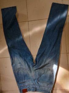 Light Wash Ripped Denim Jeans