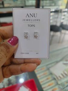 92.5 Elegant Stud Earrings