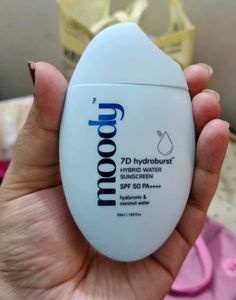 Moody 7D Hydroburst Hybrid Water Sunscreen SPF 50