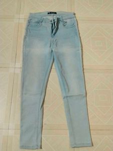 Light Wash Skinny Jeans