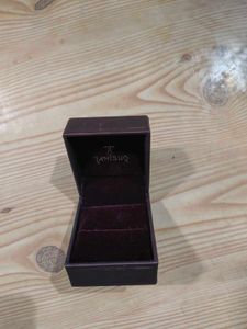 Tanishq Jewellery  Ring Box