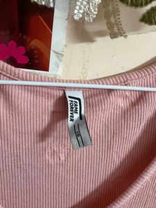 Cute Pink Daisy V-Neck Top
