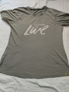 Remember to Live Graphic T-Shirt