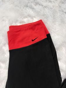 Nike workout M size  flare pant