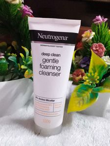 New & upgraded Neutrogena Deep Clean Foaming Clea