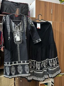 NOCHEAP offer ***Elegant Black & White Kurta