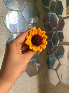 Crocheted Sunflower Hairtie/daisy hai